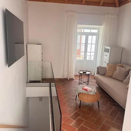 Stylish Townhouse With Gallery In The Heart Of For Two Hébergement de vacances Tavira