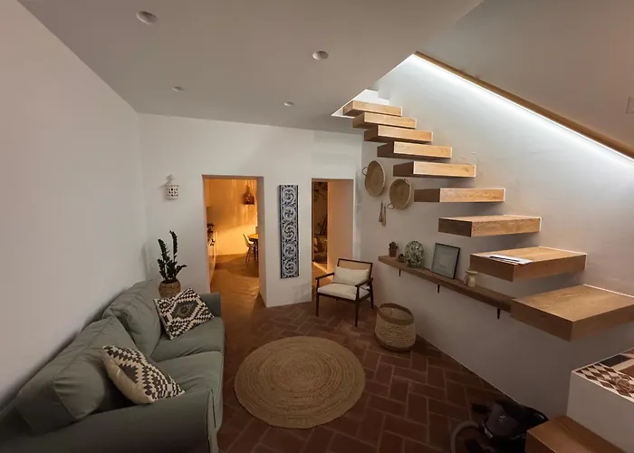Ferienhaus Stylish Townhouse With Gallery In The Heart Of For Two