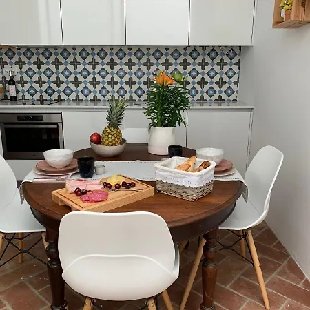 Holiday home Stylish Townhouse With Gallery In The Heart Of Tavira For Two Tavira